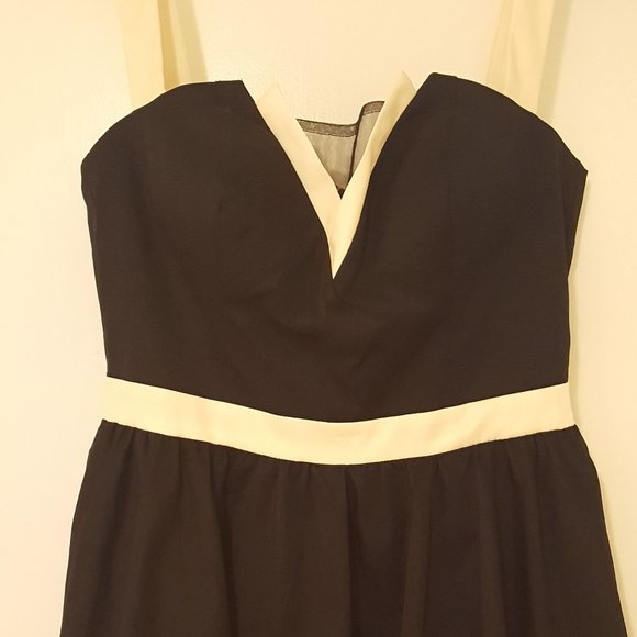 Modcloth Dresses & Skirts - Modcloth Trim & Prosper Dress